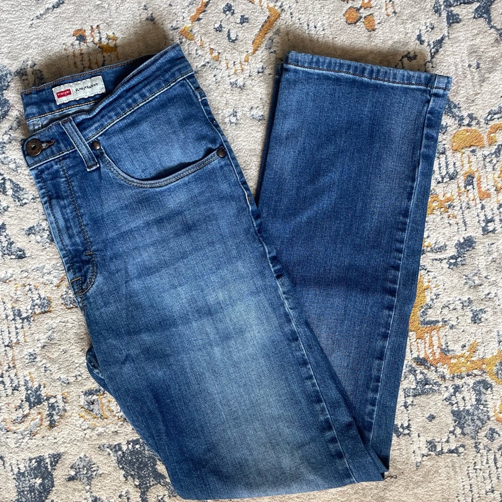 Men’s Wrangler jeans size 31x30 slim straight fit
